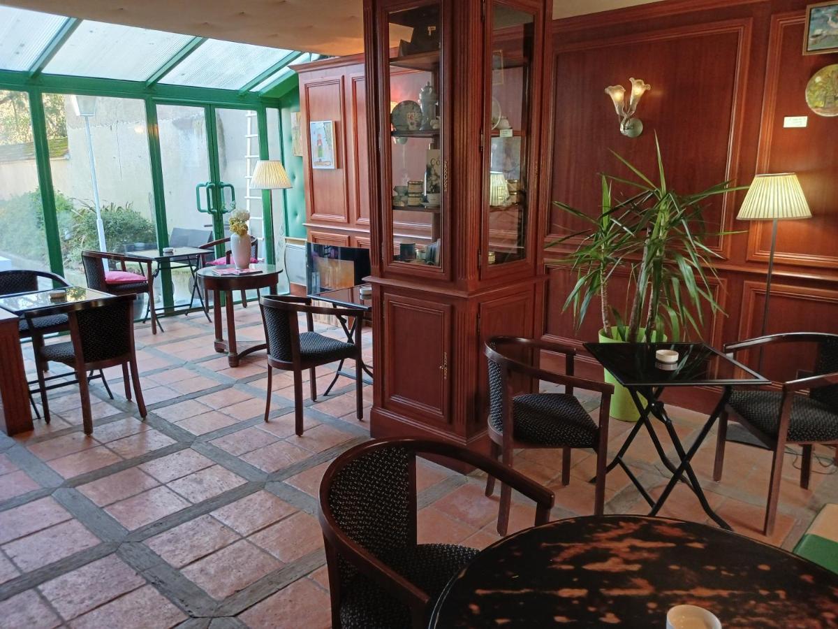 Hotel La Cognette A 25 Kilometres De Chateauroux Et 30 Kilometres De Bourges Issoudun Kültér fotó